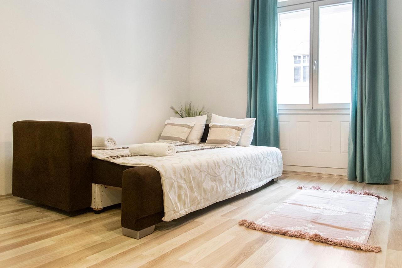 Real Apartments Semmelweis II Budapest Eksteriør bilde